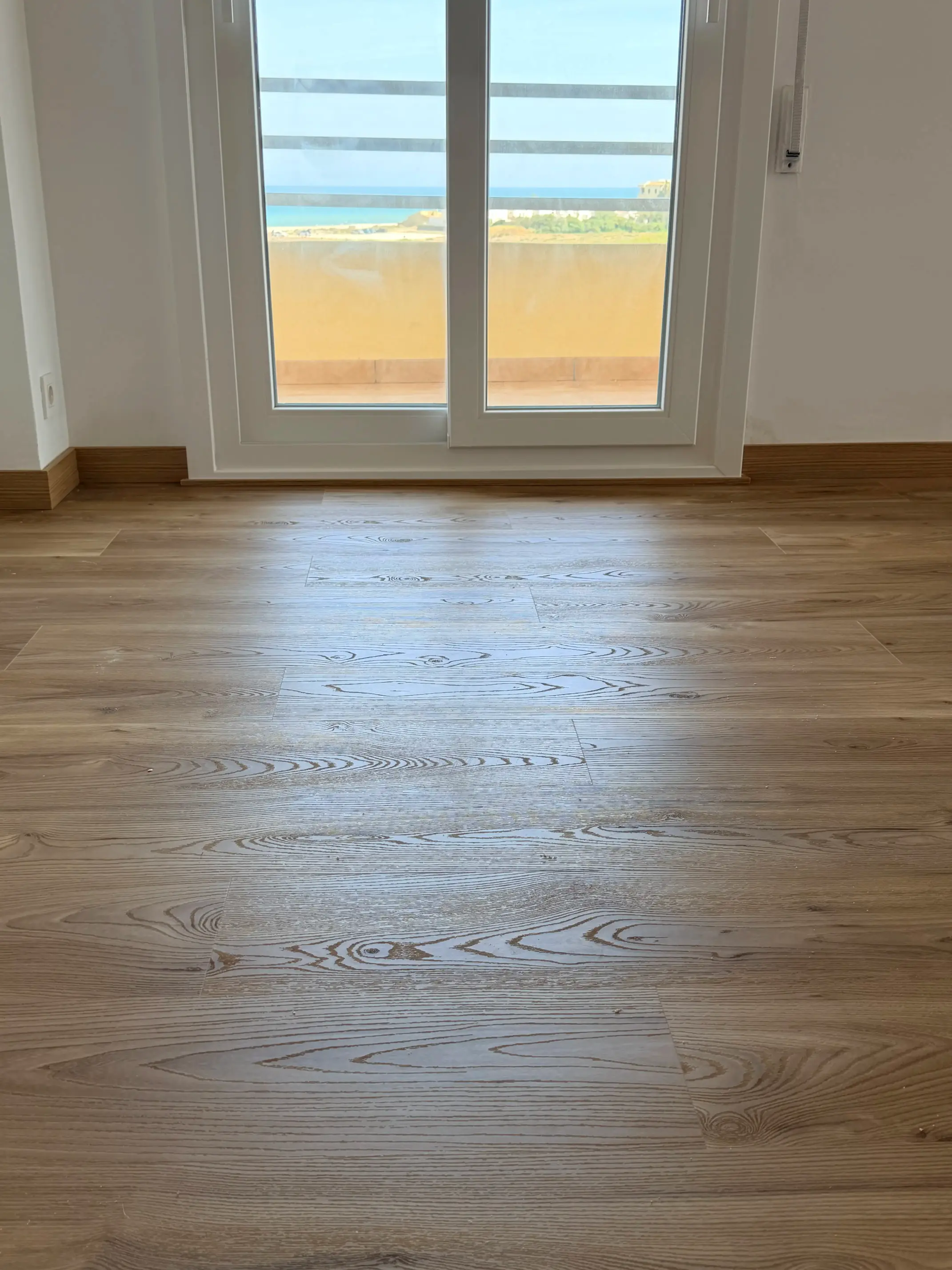 Instalador profesional de suelo laminado y parquet de madera en Valencia